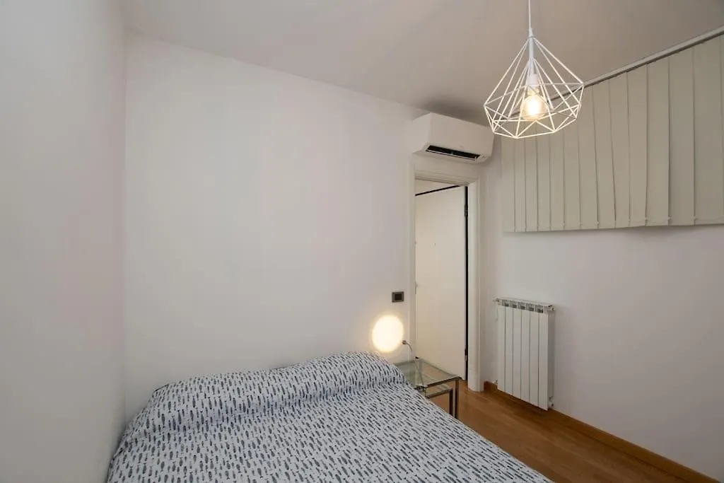 Attico Terrazza Reef Daire Savona 0*,